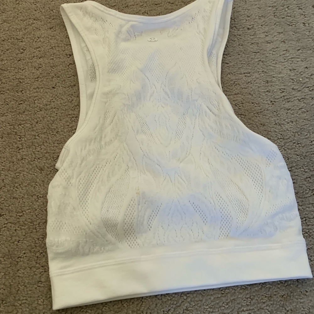 Lululemon crop top